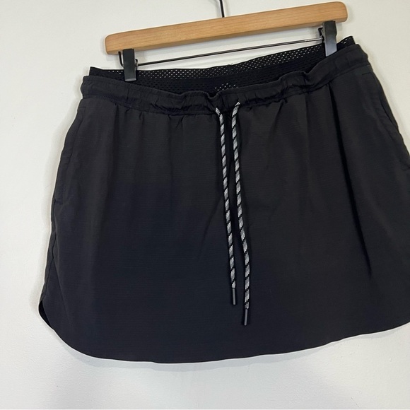 Athleta trakki crest skort black size 16 - Picture 3 of 6
